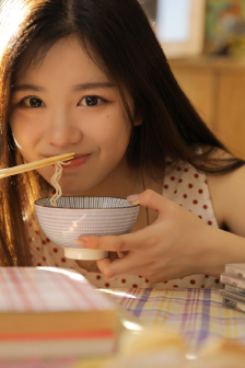 女生会把隐私透露给异性朋友